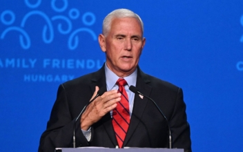 Pence Speaks at States and Nation Summit