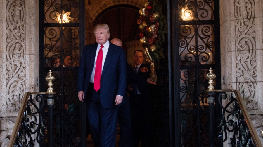 DOJ Counterintelligence Chief Says FBI's Trump Investigation in 'Early Stages'