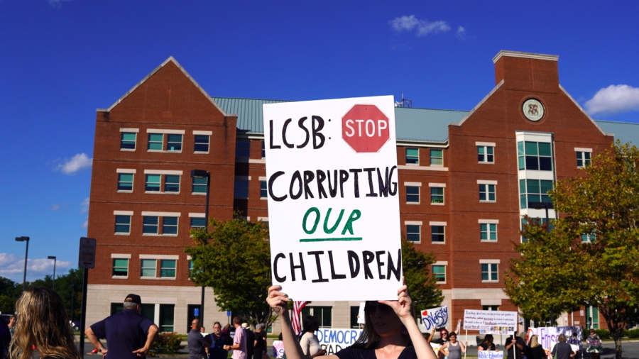 Loudoun County Parents Rally Against ‘American Marxism’