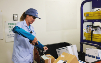 USPS Ramps Up Hiring to Fill Mail Carrier Vacancy