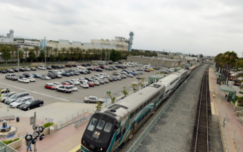 Los Angeles’ Metrolink Celebrates 30th Birthday, Gives Rail Service Discounts