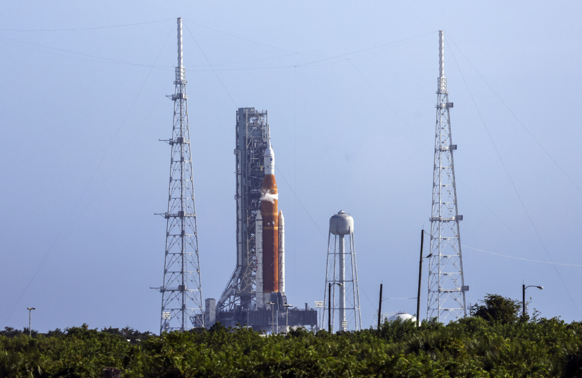 NASA's Artemis I rocket sits on launch pad 39-B at Kennedy Space Center in Cape Canaveral, Fla., on Sept. 3, 2022. (Kevin Dietsch/Getty Images)