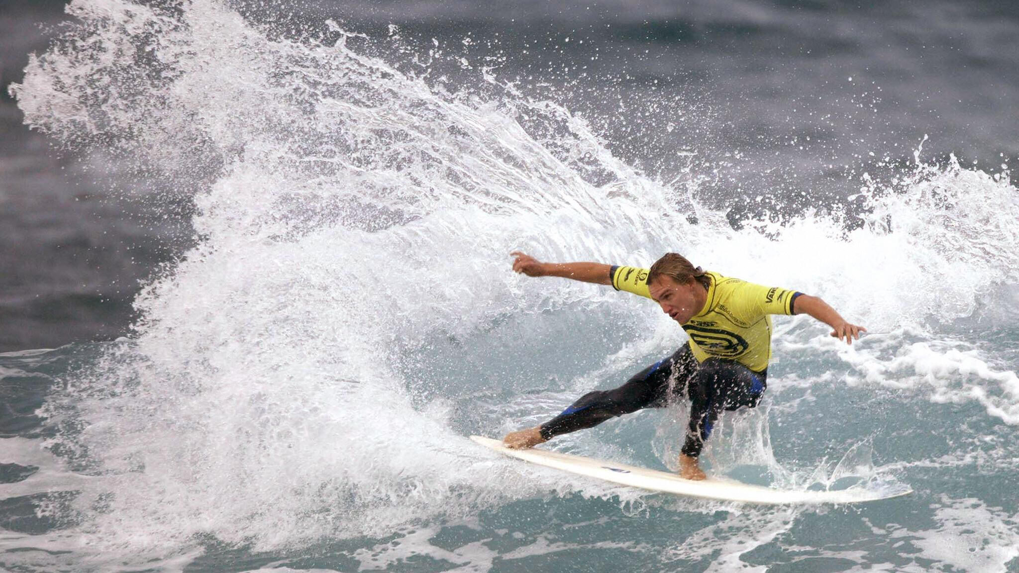 Former Australian Surfer Chris Davidson Dies After Being Punched Outside Pub