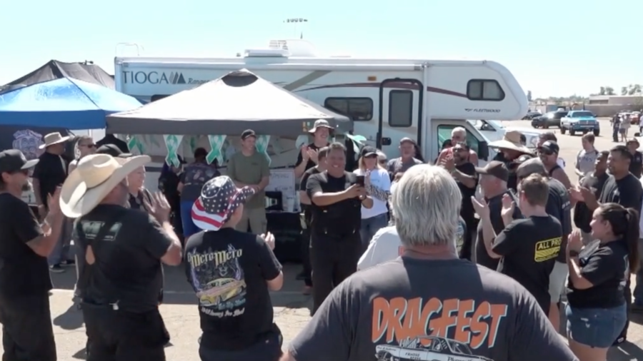 Drag Racers Raise Awareness of Ovarian Cancer