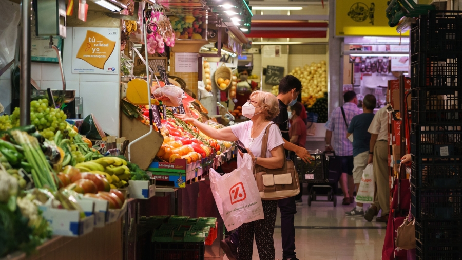 Spaniards Face High Supermarket Prices
