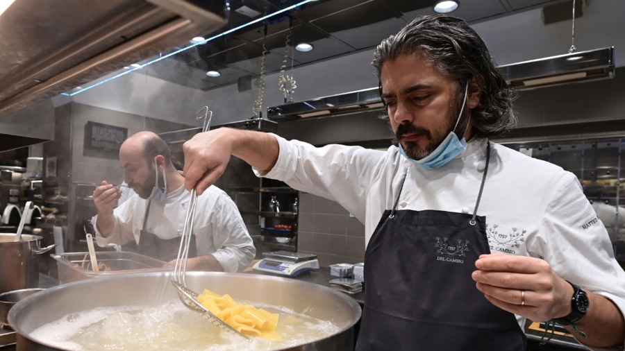 Italians Debate Pasta Amid Energy Crisis