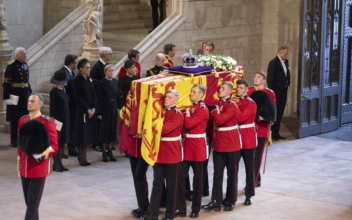 Queen’s Coffin Arrives in London