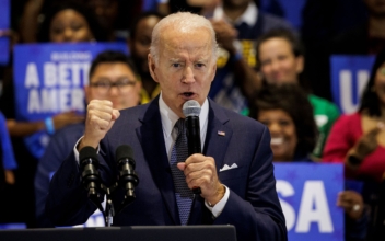 Biden Addresses DNC Event, Promises to Codify Roe If Democrats Win Midterms