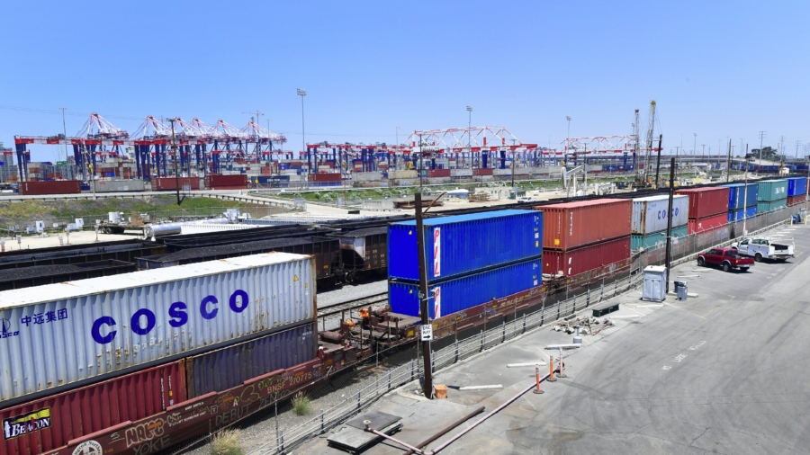 US Companies Push Biden to Lift China Tariffs