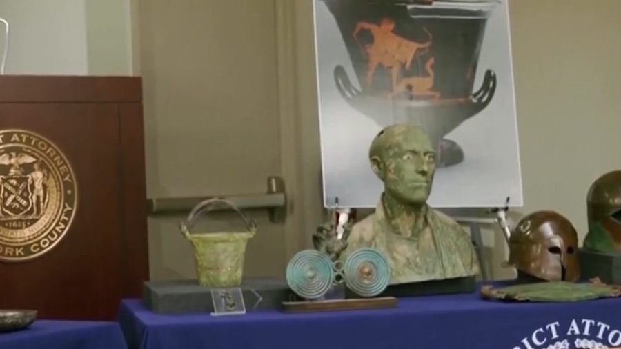 NYC Returns to Italy Looted Antiquities Worth $19 Million