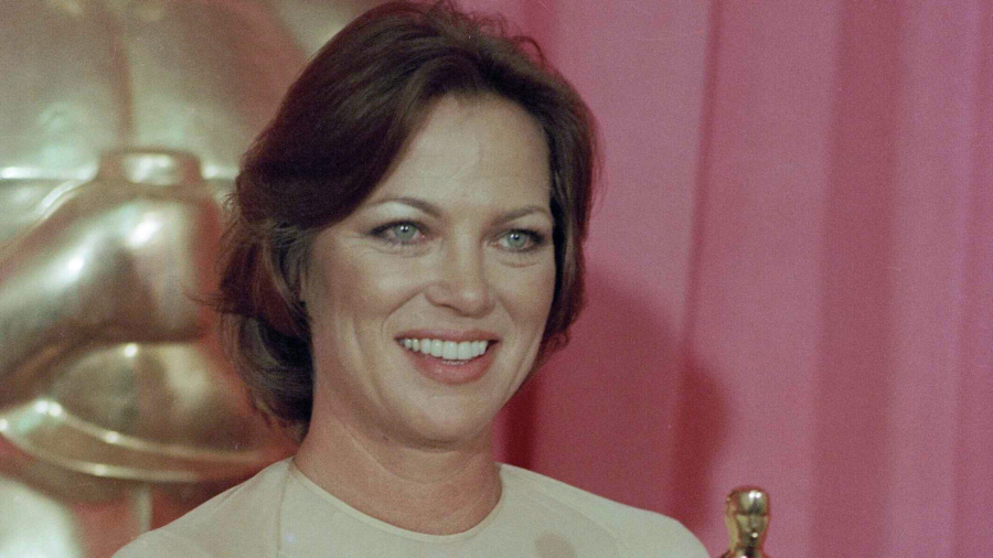 Oscar-Winning ‘Cuckoo’s Nest’ Actor Louise Fletcher Dies