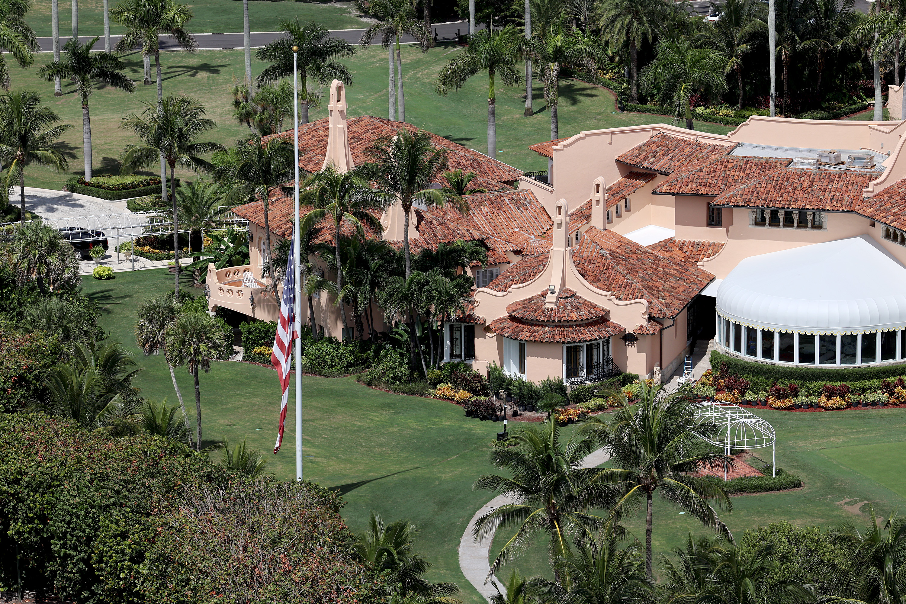 New Special Counsel Asks Court to Stop Independent Review of Documents Seized From Mar-a-Lago