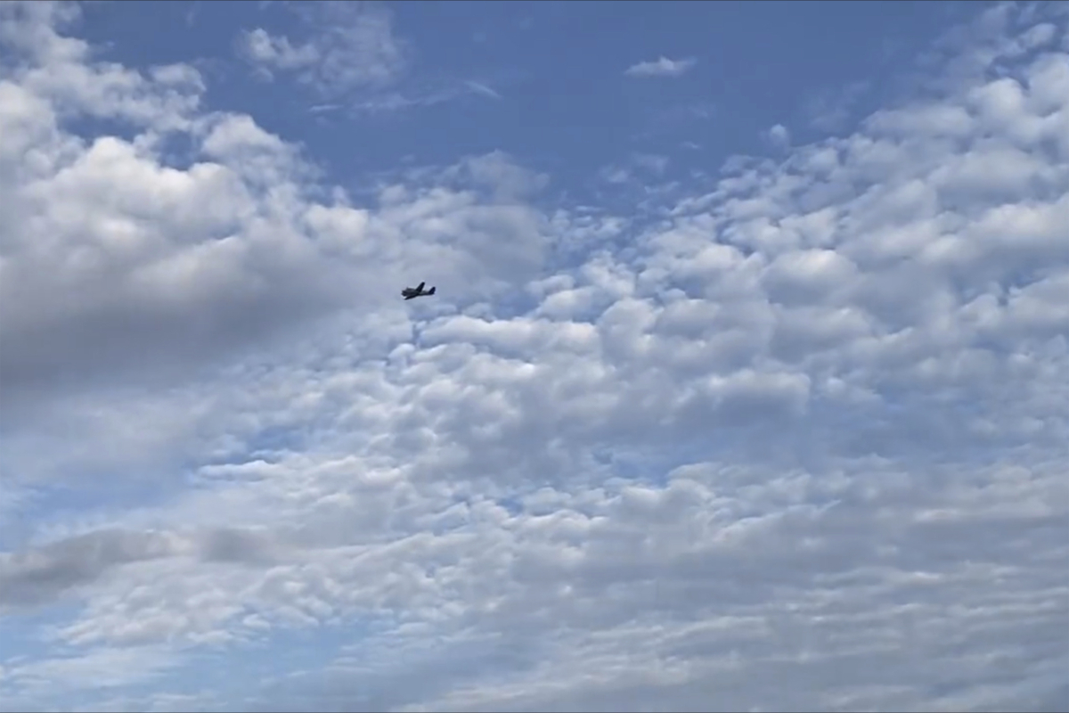 A small airplane circles over Tupelo, Miss., on Sept. 3, 2022. (Rachel McWilliams via AP)