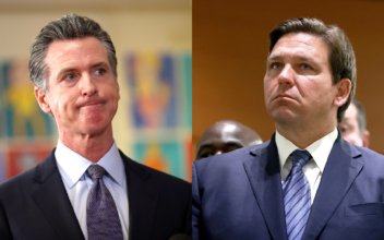 Newsom Brands DeSantis a ‘Small Pathetic Man’ After 2nd Plane of Illegal Immigrants Lands in California