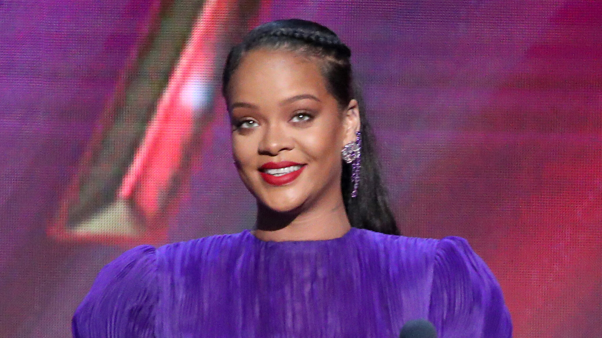 Rihanna to Perform at Super Bowl Halftime Show in Arizona
