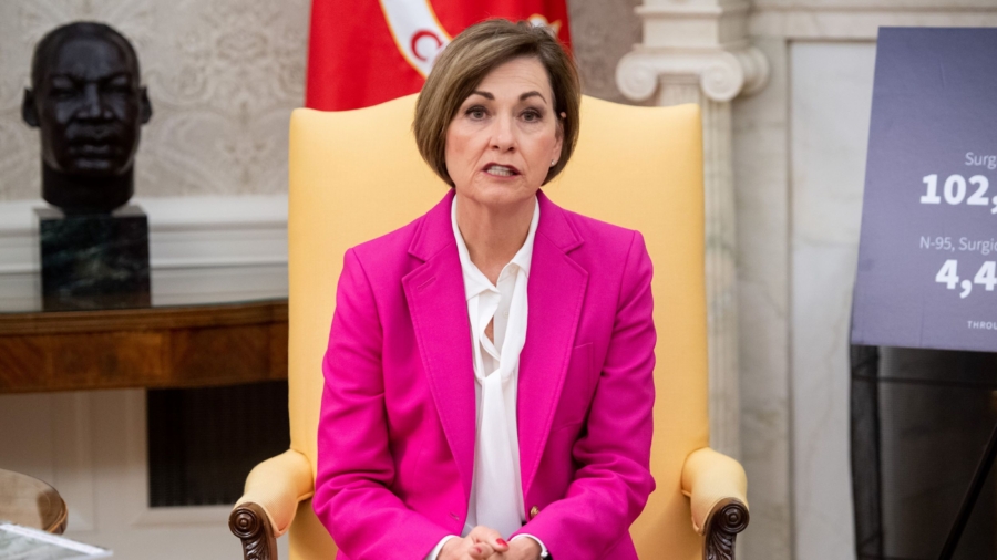 Iowa Governor Signs Gender Identity Education Bill That Boosts Parental Rights