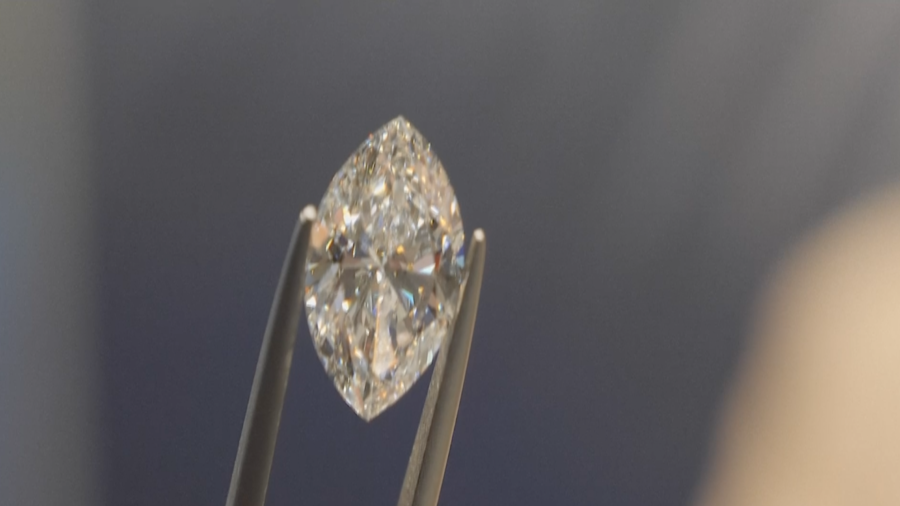 Jewelry Show Features Lab-Grown Diamonds