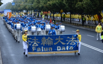 Parade in Poland Celebrates Falun Gong