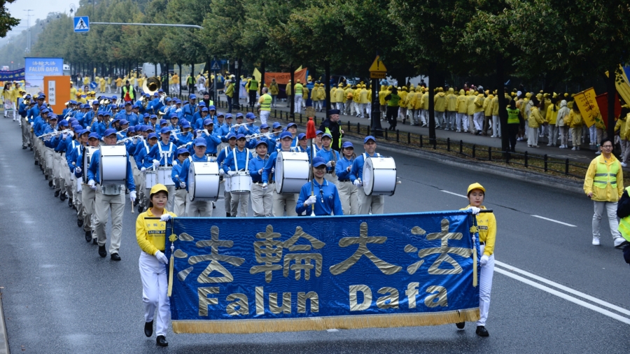 Parade in Poland Celebrates Falun Gong