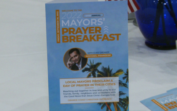 Orange County Mayors Hold Annual Prayer Breakfast in Southern California