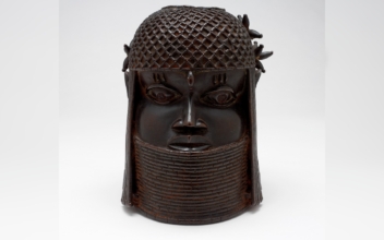 US Museums Return African Bronzes Stolen in 19th Century