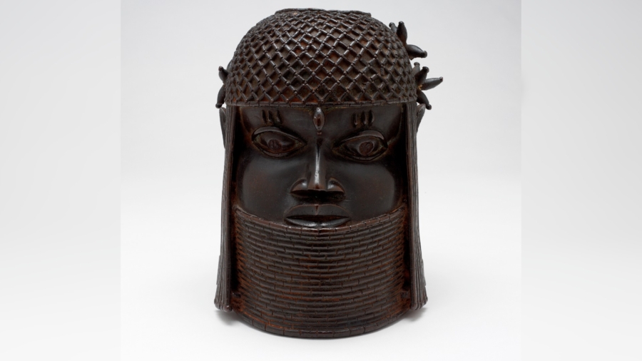 US Museums Return African Bronzes Stolen in 19th Century