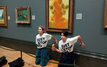 UK Police Charge 2 Climate Activists After Soup Thrown at Van Gogh’s ‘Sunflowers’