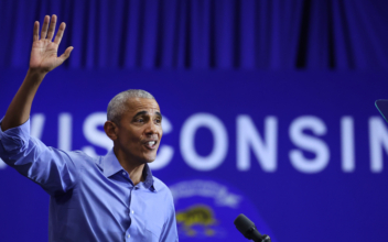 Obama Campaigns for Democrats in 5 States