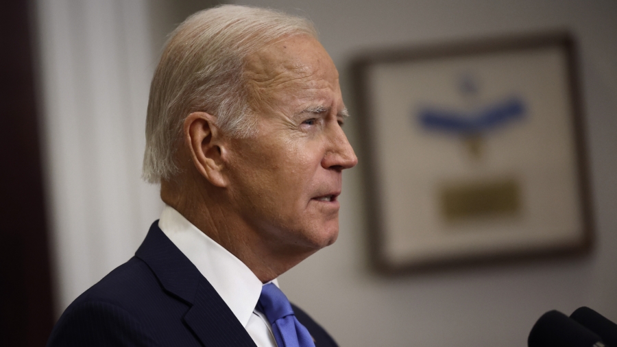 Biden on Government Response to Hurricane Ian