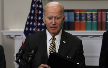 Biden Taps Oil Reserves Ahead of Midterms