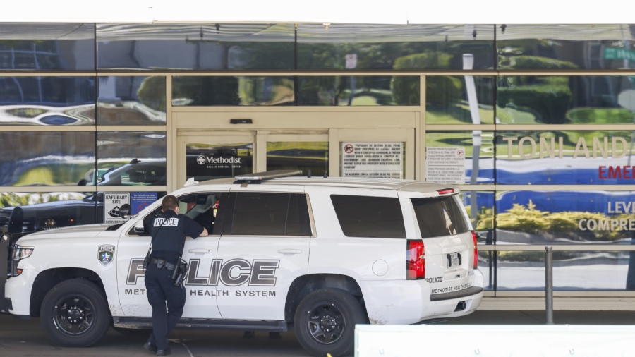 2 Nurses Dead After Shooting at Dallas Hospital, Suspect in Custody