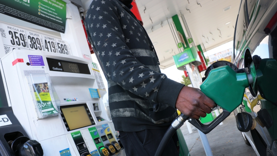 CEO Warns Biden Put US in a 'Very Precarious Position' After More Oil Is Released