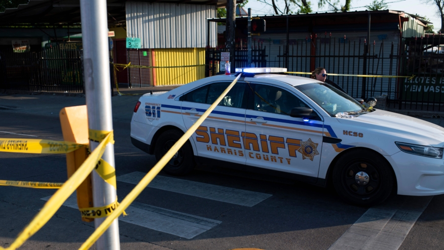 Houston Police and Locals Work to Fight Crime