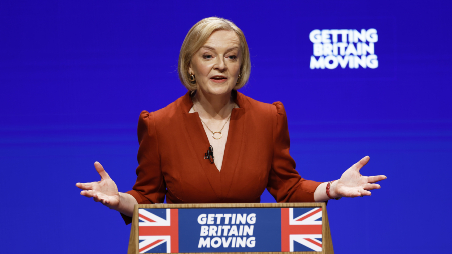UK Prime Minister’s Tax Cuts Axed, Causing Political and Economic Crises 'Without Parallel': Analyst