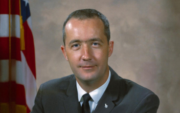 Astronaut James McDivitt, Apollo 9 Commander, Dies at 93