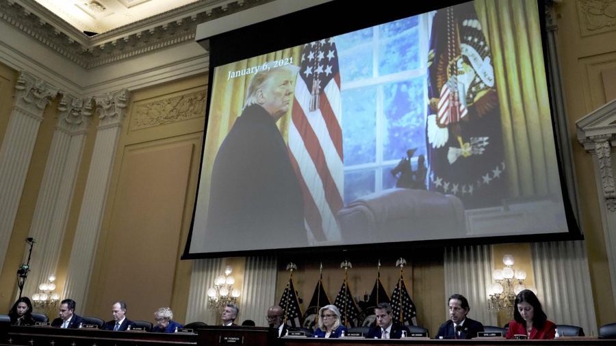 Jan. 6 Committee Votes to Subpoena Trump
