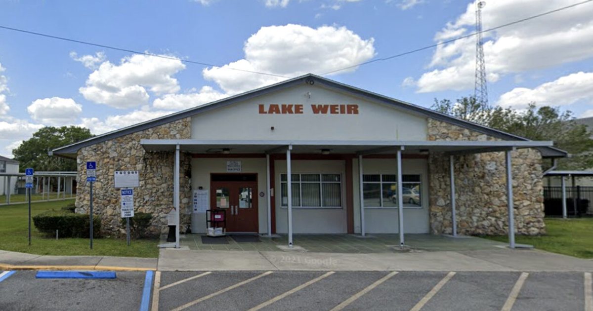 Deputies Florida Girl Breaks Into Safe, Gives 10,000 to Students NTD