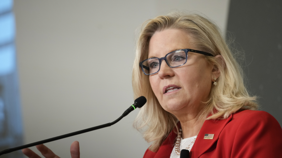 Liz Cheney Says She Will Vote for Kamala Harris