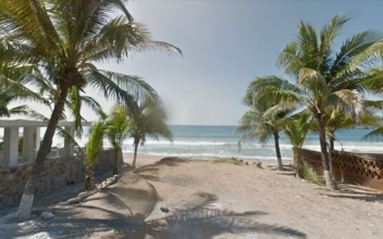 Storm Roslyn Likely to Strengthen to Hurricane Near Mexican Tourism Spots