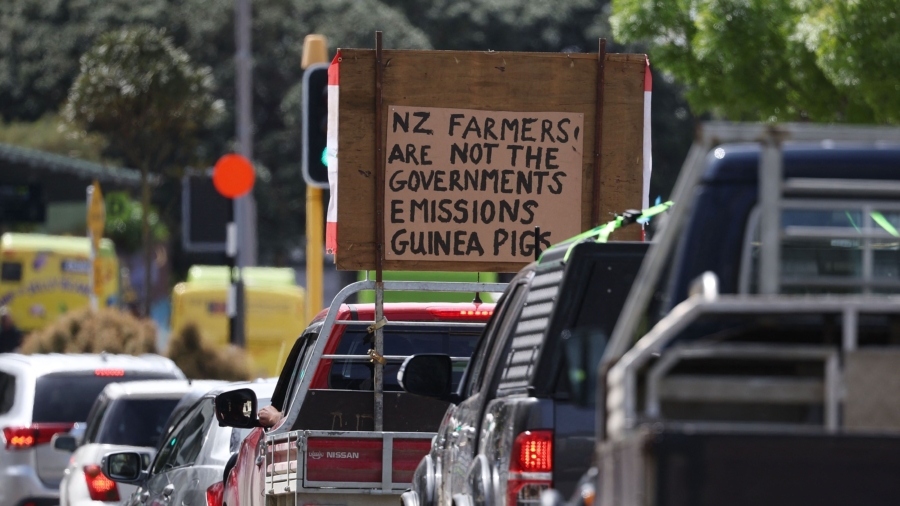 New Zealand Farmers Protest Plan to Tax Agricultural Emissions