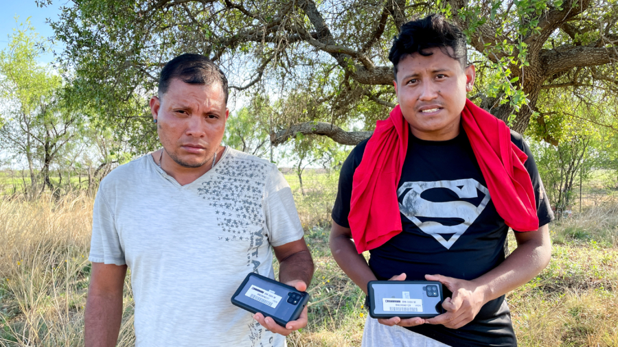 ICE Issues Smartphones to 255,602 Illegal Border Crossers; Cost Is $89.5 Million a Year