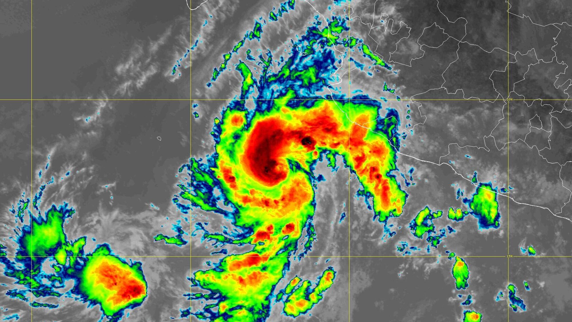 Orlene Strengthens to Hurricane Off Mexico’s Pacific Coast