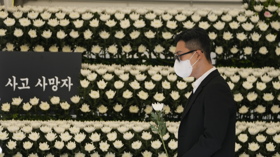 South Korea Probes Halloween Crowd Surge as Nation Mourns