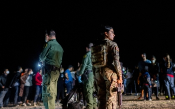 Texas Judge Dismisses Lawsuit by Illegal Immigrants Who Claimed ‘Operation Lone Star’ Violated Constitutional Rights