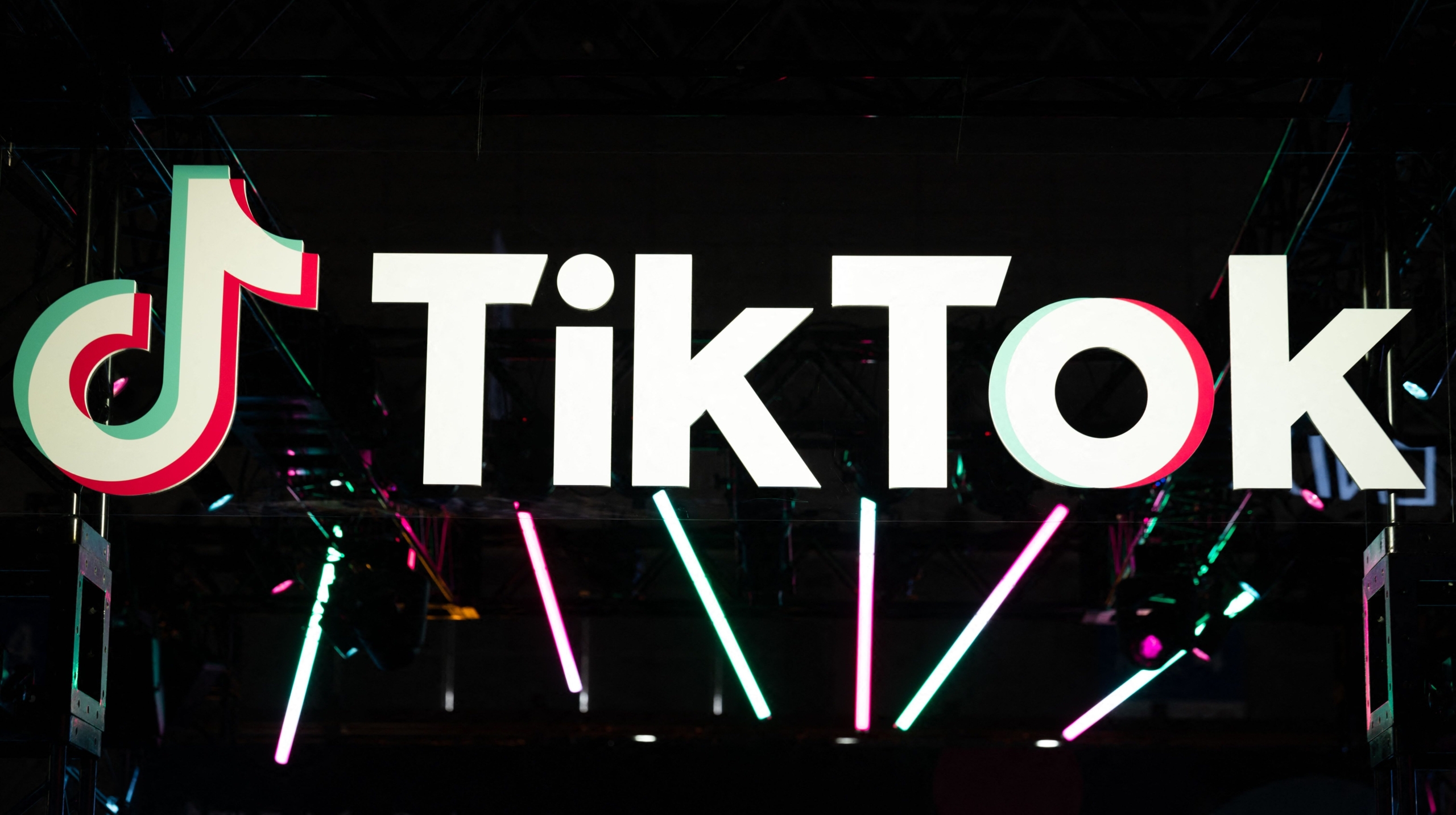 South Dakota Bans TikTok on Government Devices