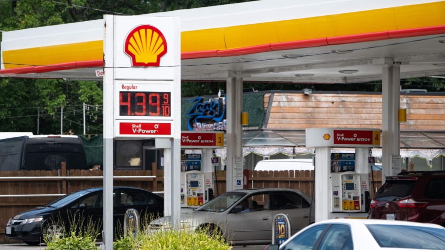 Fuel Company Issues Diesel Shortage Warning, Says US 'Rapidly Devolving'