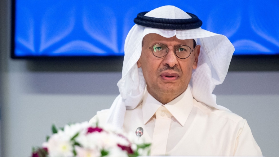 Saudi Arabia Surprises Markets by Holding Oil Prices Steady Despite OPEC+ Cuts