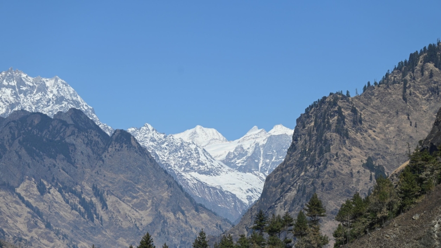 Indian Himalayas Avalanche Kills 4, Several Missing