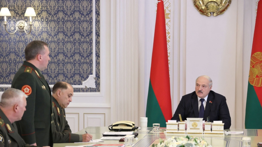 Belarus President Lukashenko Threatens Retribution If Ukraine Strikes