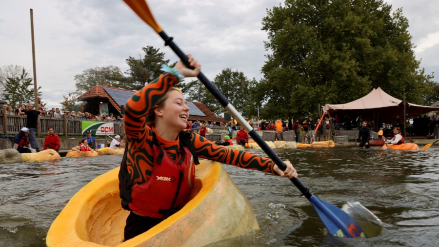 Paddle Your Own Pumpkin: Racers Descend on Belgian Pond